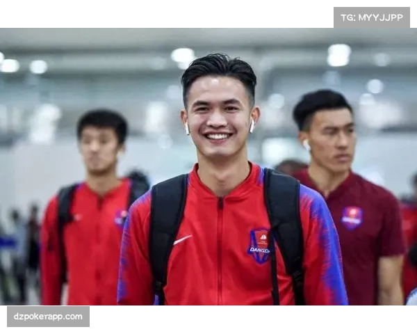 河南队尹聪耀以自由转会形式加盟,中场球员补充阵容深度 河南队尹聪耀以自由转会形式加盟,中场球员补充阵容深度